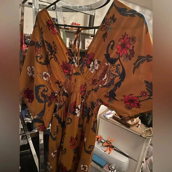SHE + SKY  MULTI COLOR FALL FLORAL SMOCKED WAIST MAXI DRESS WIDE SLEEVES SIZE M - Picture 13 of 15